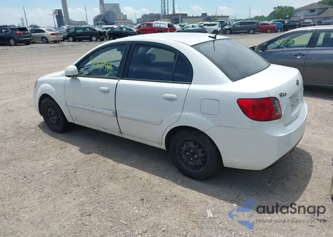 2011 Kia Rio Lx z USA, uszkodzony, nr VIN KNADH4A32B6923846